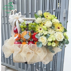 Giỏ trái cây chúc mừng mẫu 10